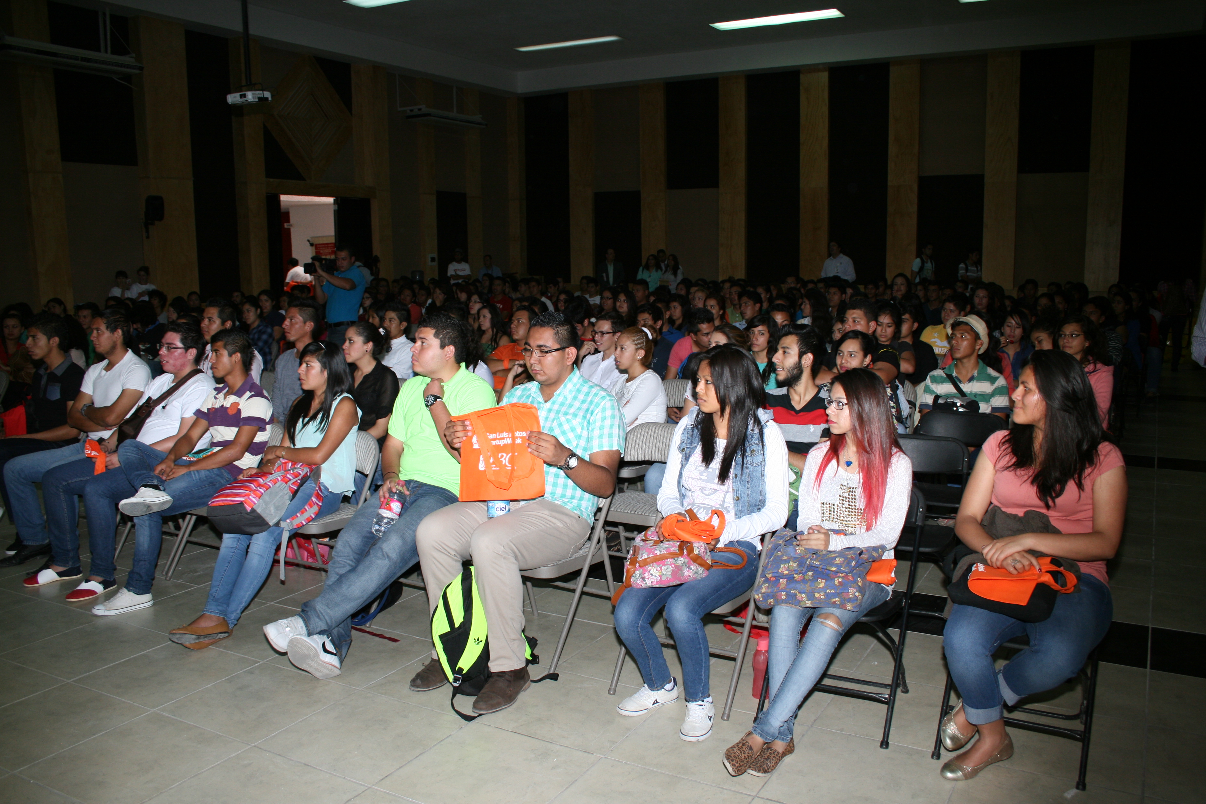 04 alianzas con universidades.JPG